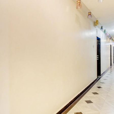 Spot On Harihar Lodging And Yatri Niwas Otel Kolhapur Dış mekan fotoğraf