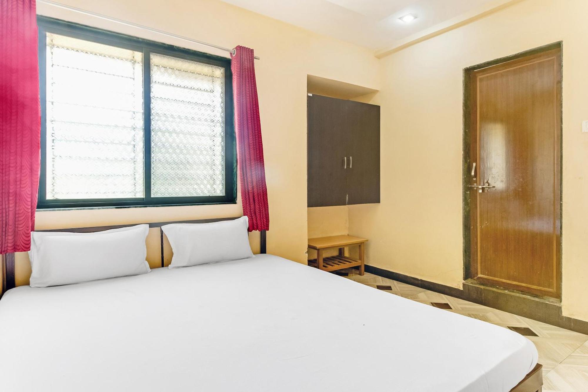 Spot On Harihar Lodging And Yatri Niwas Otel Kolhapur Dış mekan fotoğraf