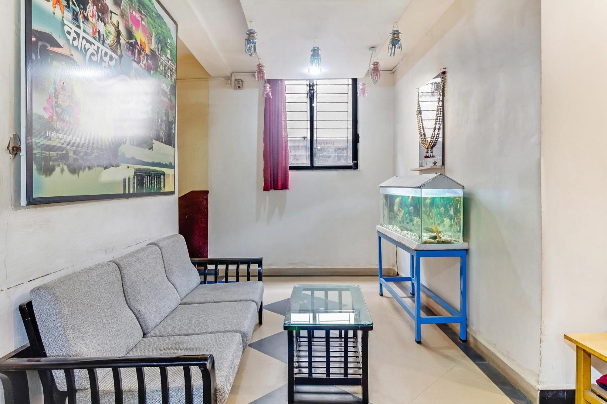 Spot On Harihar Lodging And Yatri Niwas Otel Kolhapur Dış mekan fotoğraf
